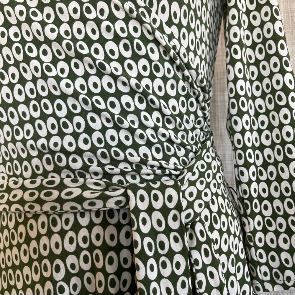 Donna Morgan Wrap Dress - Picture 4 of 4